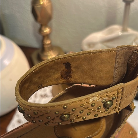 Frye “Brielle” Ankle Strap Studded Tan Sandals - Picture 8 of 9